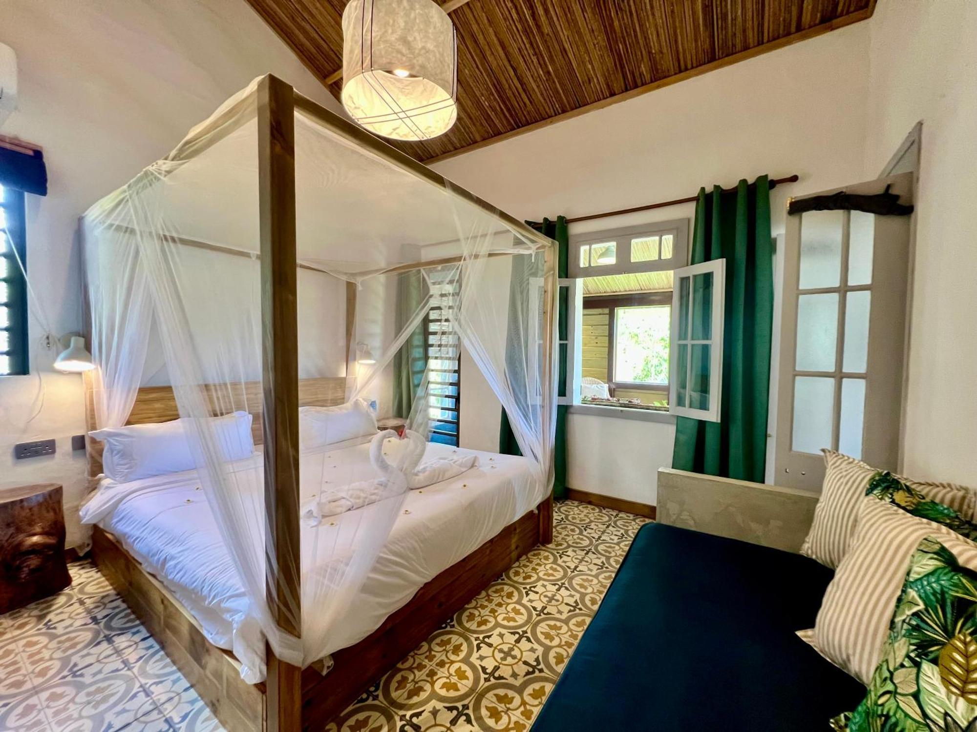 La Vieille Cheminee, Tropical Farm & Eco-Lodges 카마렐 객실 사진